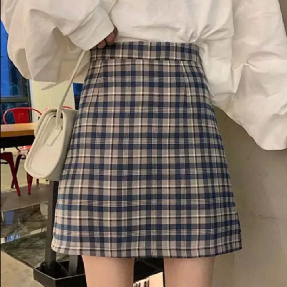 plaid skirt